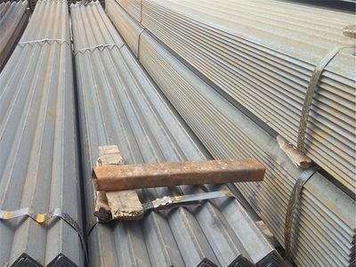 特價(jià)批發(fā)加工廠用角鋼三角鐵 上海室內(nèi)倉庫 角鋼40*4 廠家供應(yīng)