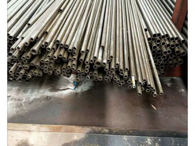 無(wú)縫精密鋼管定制生產(chǎn)制造機(jī)械結(jié)構(gòu)精密鋼管冷軋精密光亮管庫(kù)存足