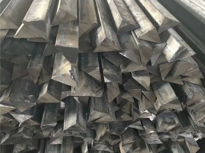 新建筑工地用三角鋼 A3實心等邊三角鋼 30*30*41.7標(biāo)準(zhǔn)尺寸防滑條